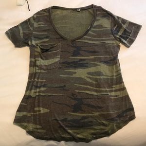 WHITE CROW CAMO WOMENS T SHIRT